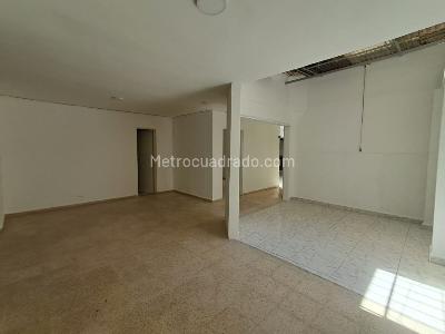 Casa de 4 alcobas en arriendo en El Velodromo, Medellín, 190 m² · foto 4 de 15