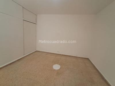 Casa de 4 alcobas en arriendo en El Velodromo, Medellín, 190 m² · foto 8 de 15