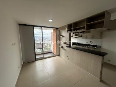 Apartamento de 3 alcobas en arriendo en Envigado, Envigado, 74 m² · foto 7 de 20