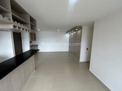 Apartamento de 3 alcobas en arriendo en Envigado, Envigado, 74 m² · foto 8 de 20