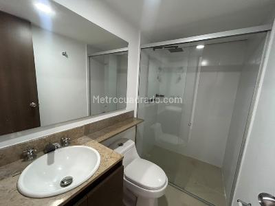 Apartamento de 3 alcobas en arriendo en Envigado, Envigado, 74 m² · foto 13 de 20