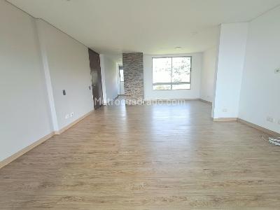 Apartamento de 2 alcobas en arriendo en Castropol, Medellín, 89 m² · foto 7 de 20