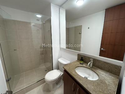 Apartamento de 3 alcobas en arriendo en Zuñiga, Envigado, 84 m² · foto 11 de 18