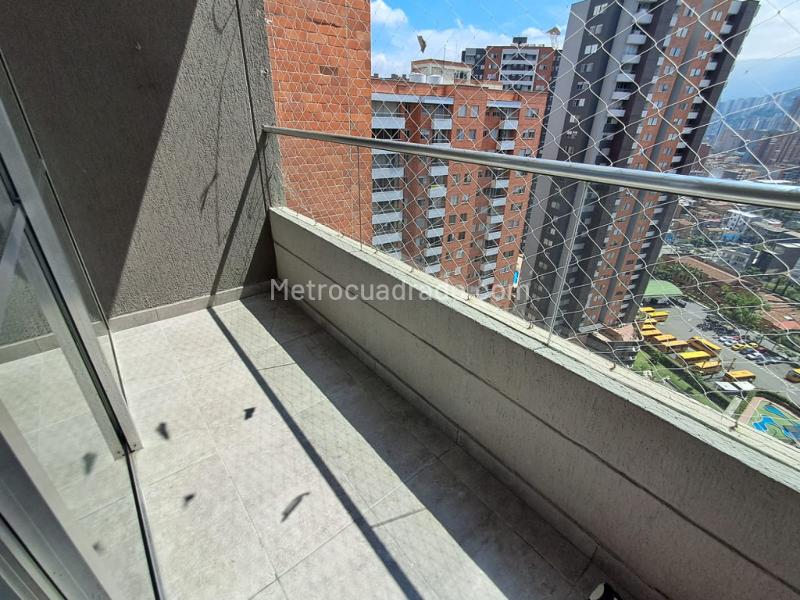 Spacious 3BR Apartment with Resort-Style Amenities - 2