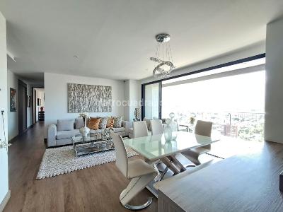 Apartamento de 3 alcobas en venta en El Castillo, Medellín, 138 m² · foto 2 de 20