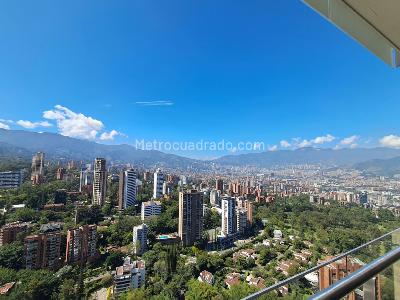 Apartamento de 3 alcobas en venta en El Castillo, Medellín, 138 m² · foto 6 de 20