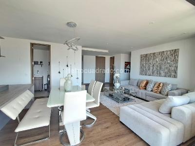 Apartamento de 3 alcobas en venta en El Castillo, Medellín, 138 m² · foto 7 de 20