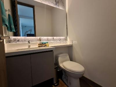 Apartamento de 3 alcobas en venta en El Castillo, Medellín, 138 m² · foto 8 de 20