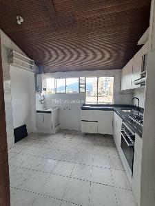 Apartamento de 4 alcobas en arriendo en Los Andes, Bogotá, 138 m² · foto 13 de 17