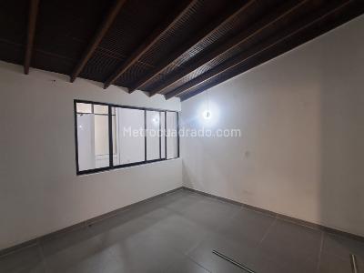Casa de 5 alcobas en arriendo en Conquistadores, Medellín, 500 m² · foto 17 de 20