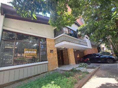 Casa de 5 alcobas en arriendo en Conquistadores, Medellín, 500 m² · foto 19 de 20