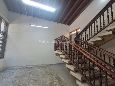 Casa de 5 alcobas en arriendo en Conquistadores, Medellín, 500 m² · foto 20 de 20