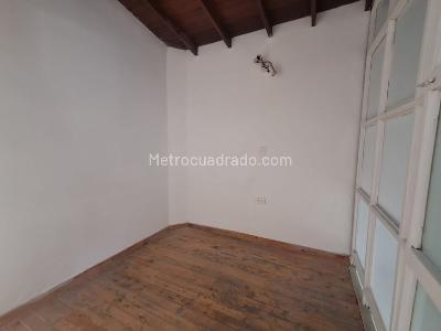Casa de 4 alcobas en arriendo en Lorena, Medellín, 400 m² · foto 14 de 20
