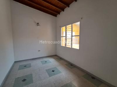 Casa de 4 alcobas en arriendo en Lorena, Medellín, 400 m² · foto 16 de 20