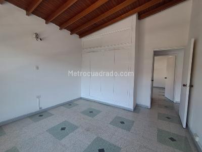 Casa de 4 alcobas en arriendo en Lorena, Medellín, 400 m² · foto 20 de 20