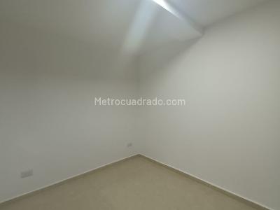 Apartamento de 3 alcobas en arriendo en La Colina, Medellín, 65 m² · foto 13 de 14