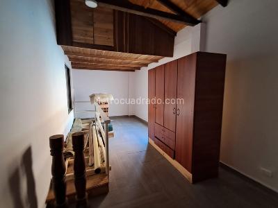 Casa de 5 alcobas en arriendo en Laureles, Medellín, 320 m² · foto 14 de 18