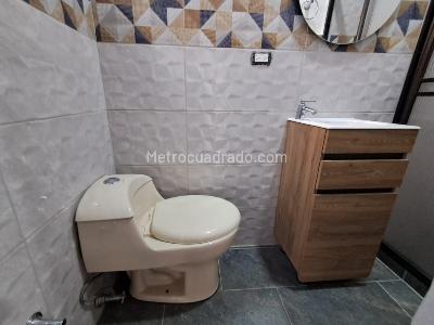 Casa de 5 alcobas en arriendo en Laureles, Medellín, 320 m² · foto 15 de 18
