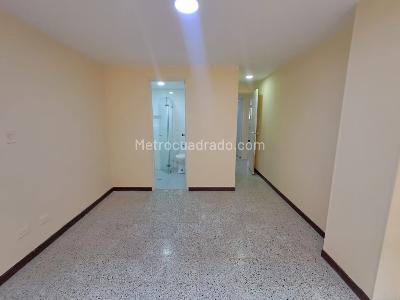 Apartamento de 3 alcobas en arriendo en Laureles, Medellín, 120 m² · foto 15 de 16