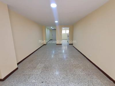 Apartamento de 3 alcobas en arriendo en Laureles, Medellín, 120 m² · foto 2 de 16