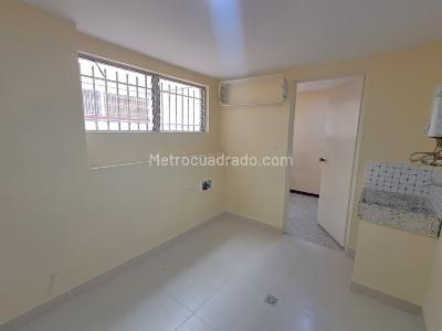 Apartamento de 3 alcobas en arriendo en Laureles, Medellín, 120 m² · foto 5 de 16
