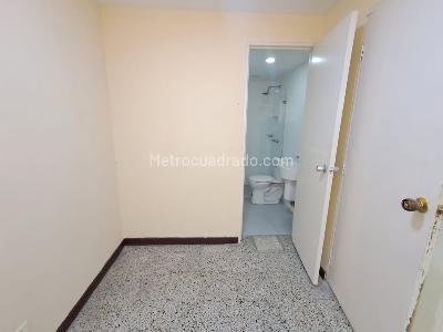 Apartamento de 3 alcobas en arriendo en Laureles, Medellín, 120 m² · foto 6 de 16