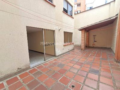 Apartamento de 3 alcobas en arriendo en Laureles, Medellín, 120 m² · foto 7 de 16