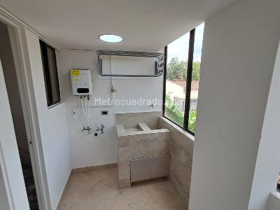 Apartamento de 3 alcobas en arriendo en Patio Bonito, Medellín, 110 m² · foto 6 de 16