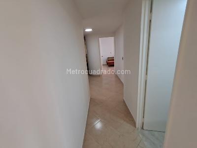 Apartamento de 3 alcobas en arriendo en Patio Bonito, Medellín, 110 m² · foto 8 de 16