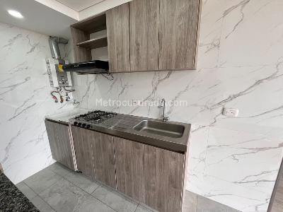 Apartamento de 2 alcobas en arriendo en Castilla, Bogotá, 39 m² · foto 10 de 12
