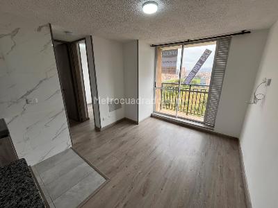 Apartamento de 2 alcobas en arriendo en Castilla, Bogotá, 39 m² · foto 2 de 12