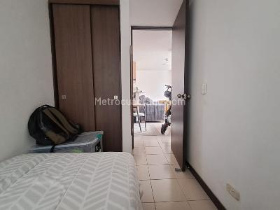 Apartamento de 2 alcobas en venta en Calasanz, Medellín, 44 m² · foto 10 de 16