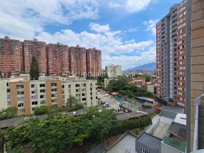 Apartamento de 2 alcobas en venta en Calasanz, Medellín, 44 m² · foto 12 de 16