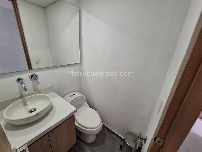 Apartamento de 3 alcobas en arriendo en Asomadera N º2, Medellín, 75 m² · foto 10 de 15