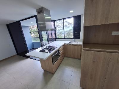 Apartamento de 3 alcobas en arriendo en Asomadera N º2, Medellín, 75 m² · foto 1 de 15