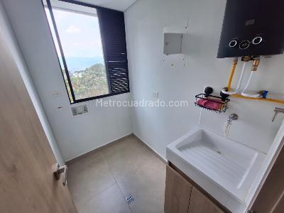 Apartamento de 3 alcobas en arriendo en Asomadera N º2, Medellín, 75 m² · foto 9 de 15