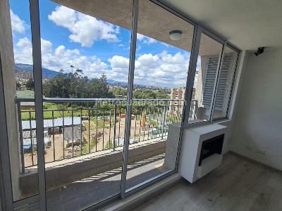 Apartamento de 2 alcobas en arriendo en Santa Teresa, Bogotá, 60 m² · foto 2 de 18