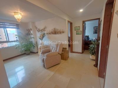 Apartamento de 2 alcobas en arriendo en Las Acacias, Medellín, 89 m² · foto 10 de 17