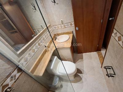 Apartamento de 3 alcobas en arriendo en Altos Del Poblado, Medellín, 70 m² · foto 13 de 15
