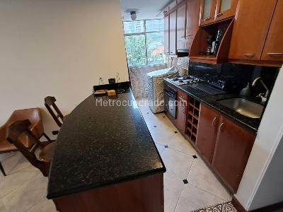 Apartamento de 3 alcobas en arriendo en Altos Del Poblado, Medellín, 70 m² · foto 3 de 15