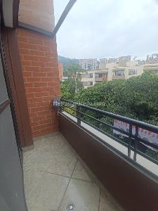 Apartamento de 3 alcobas en venta en El Trianon, Envigado, 135 m² · foto 3 de 20