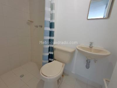 Apartamento de 3 alcobas en arriendo en Belen, Medellín, 65 m² · foto 9 de 17