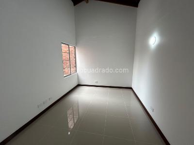 Casa de 3 alcobas en arriendo en Envigado, Envigado, 180 m² · foto 11 de 20