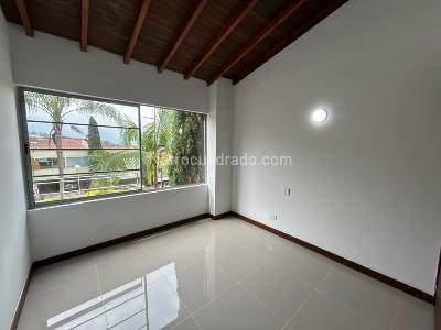Casa de 3 alcobas en arriendo en Envigado, Envigado, 180 m² · foto 17 de 20