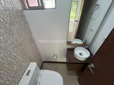 Casa de 3 alcobas en arriendo en Envigado, Envigado, 180 m² · foto 4 de 20
