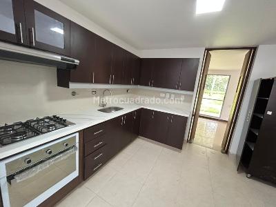Casa de 3 alcobas en arriendo en Envigado, Envigado, 180 m² · foto 9 de 20
