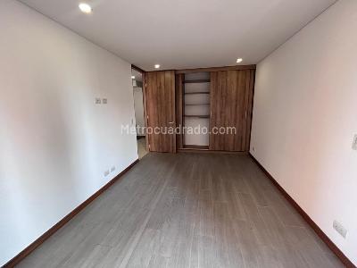 Apartaestudio en arriendo en Conquistadores, Medellín, 35 m² · foto 11 de 13