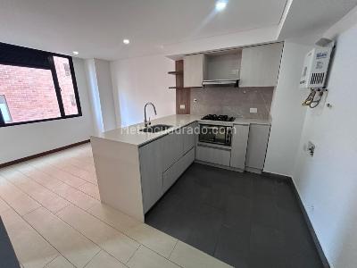 Apartaestudio en arriendo en Conquistadores, Medellín, 35 m² · foto 3 de 13