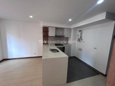 Apartaestudio en arriendo en Conquistadores, Medellín, 35 m² · foto 4 de 13