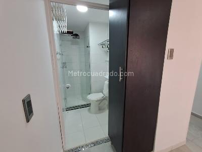 Apartaestudio en arriendo en Los Alpes, Medellín, 20 m² · foto 11 de 13